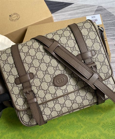 Gucci GG Messenger bag 658542 (210 usd) 